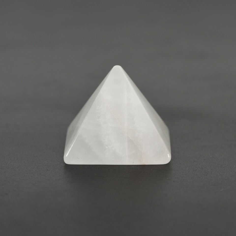 Healing Crystal,Lucky Crystal,Confidence,Relieve Stress And Relax,Crystal Pyramid Carvings